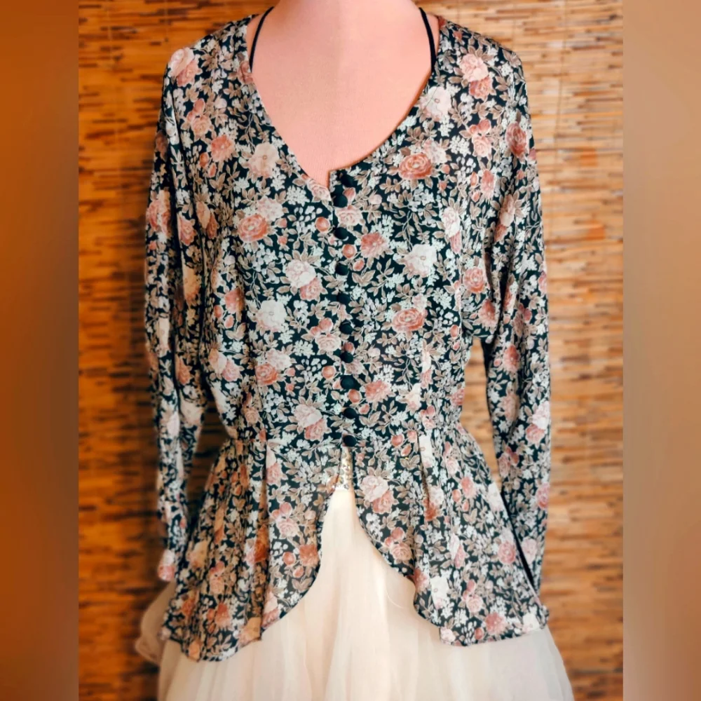 Romantic tuxedo style flowy Blouse  moody floral peplum dolman sleeves long tail